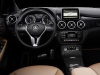 Mercedes-Benz B-Class Interior (2012) - picture 5 of 9