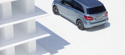 Mercedes-Benz B-Class (2012) - picture 12 of 24