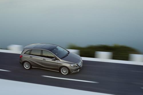 Mercedes-Benz B-Class (2012) - picture 17 of 24