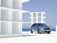 Mercedes-Benz B-Class (2012) - picture 8 of 24