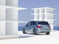 Mercedes-Benz B-Class (2012) - picture 11 of 24