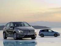 Mercedes-Benz B-Class (2012) - picture 13 of 24