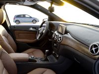 Mercedes-Benz B-Class (2012) - picture 22 of 24