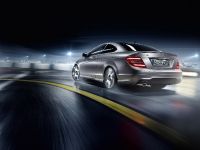 Mercedes-Benz C250 Coupe Sport (2012) - picture 6 of 10