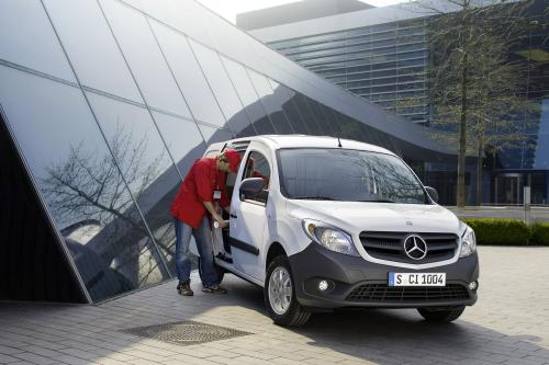 Mercedes-Benz Citan (2012) - picture 1 of 3