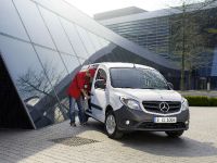 Mercedes-Benz Citan (2012) - picture 1 of 3