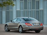 Mercedes-Benz CLS 350 BlueEFFICIENCY (2012) - picture 2 of 13