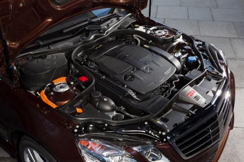 Mercedes-Benz E 300 BlueTEC HYBRID (2012) - picture 17 of 18