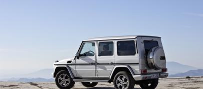 Mercedes-Benz G-Class UK (2012) - picture 4 of 10