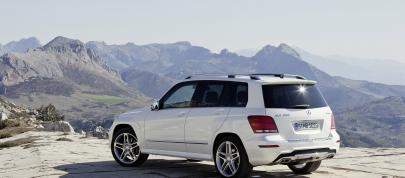 Mercedes-Benz GLK (2012) - picture 15 of 30