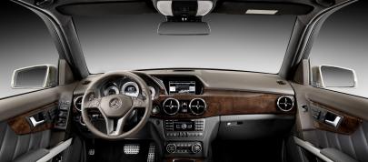 Mercedes-Benz GLK (2012) - picture 23 of 30