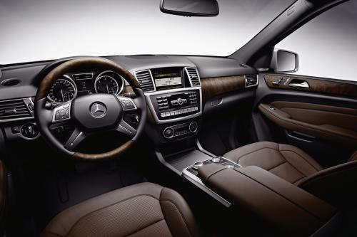 Mercedes-Benz M-Class - Accessories (2012) - picture 9 of 13