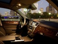 Mercedes-Benz M-Class (2012)