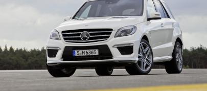 Mercedes-Benz ML 63 AMG (2012) - picture 7 of 22