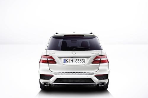 Mercedes-Benz ML 63 AMG (2012) - picture 16 of 22