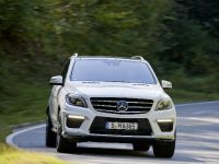 Mercedes-Benz ML 63 AMG (2012) - picture 1 of 22