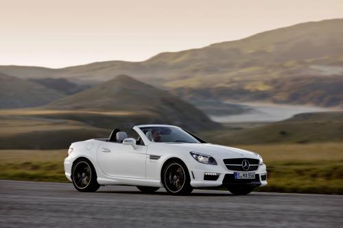 Mercedes-Benz SLK 55 AMG (2012) - picture 9 of 17