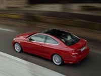 Mercedes C-Class Coupe (2012) - picture 4 of 31