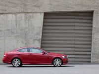 Mercedes C-Class Coupe (2012) - picture 10 of 31