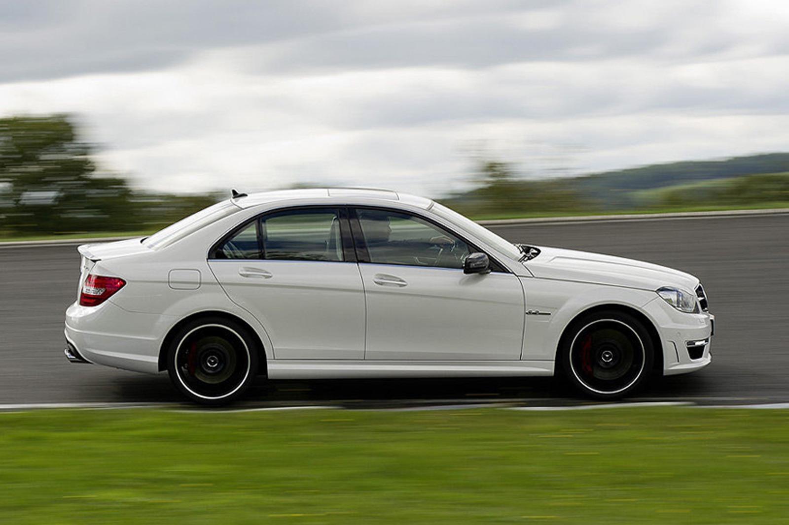 Mercedes C63 AMG