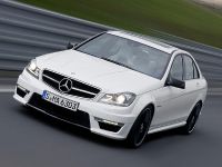Mercedes C63 AMG (2012) - picture 6 of 10