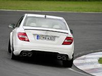 Mercedes C63 AMG (2012) - picture 10 of 10