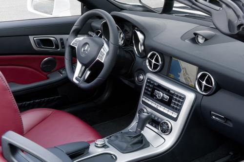 Mercedes SLK 250 CDI (2012) - picture 9 of 10