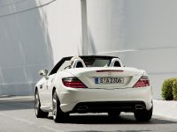 Mercedes SLK 250 CDI (2012) - picture 8 of 10