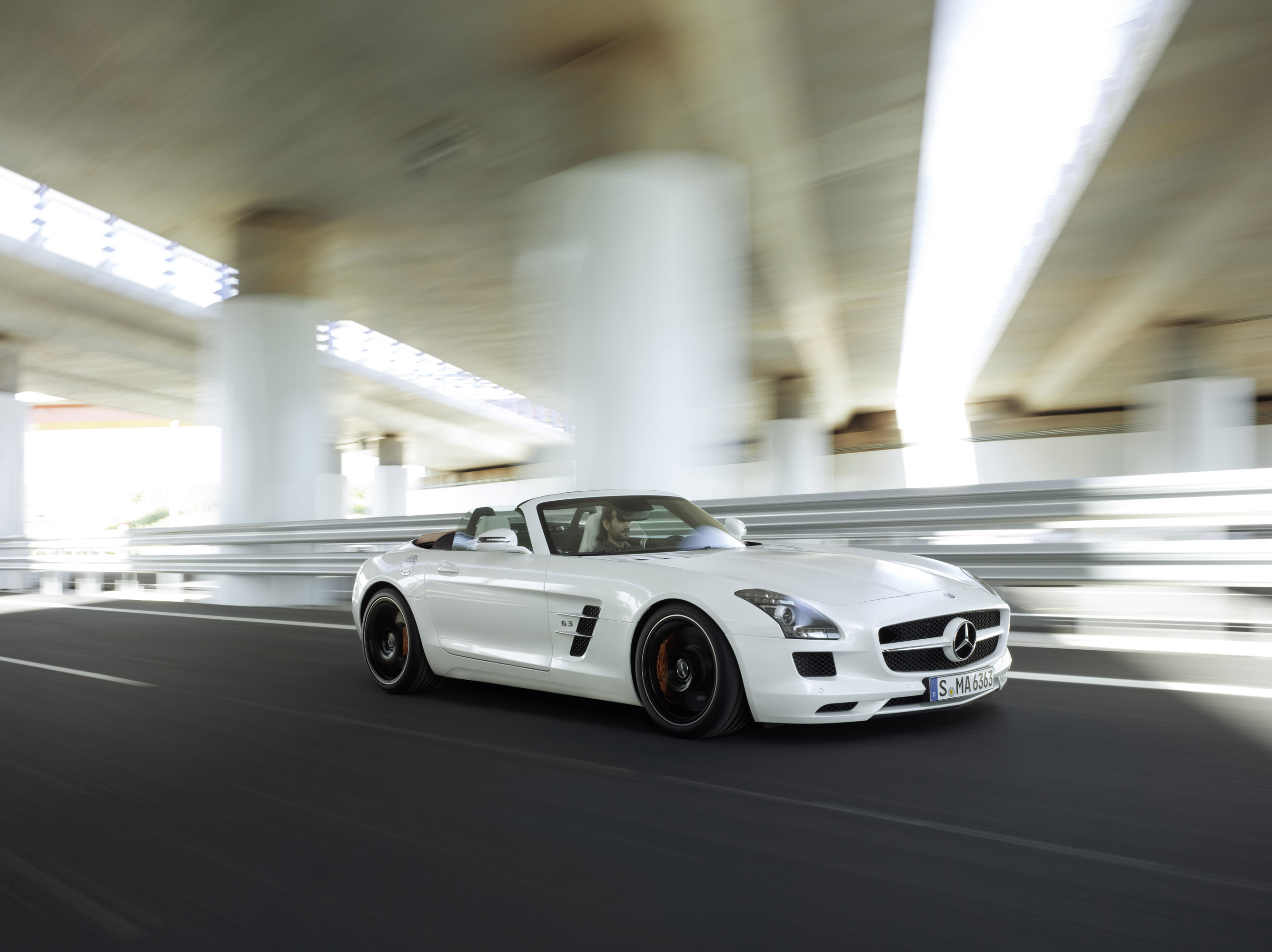 Mercedes SLS AMG Roadster