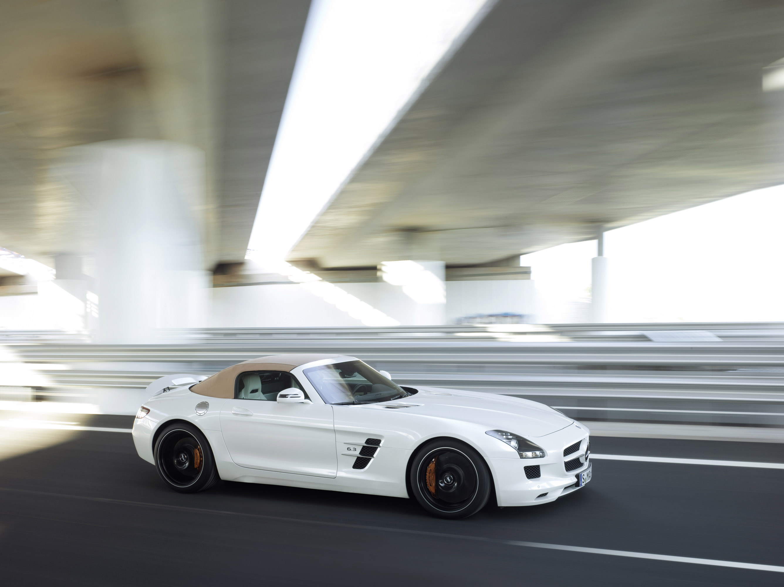 Mercedes SLS AMG Roadster