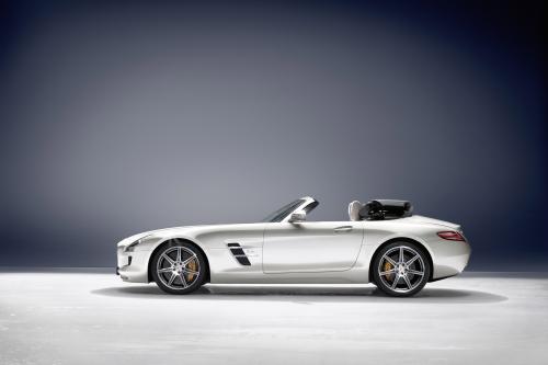 Mercedes SLS AMG Roadster (2012) - picture 8 of 65