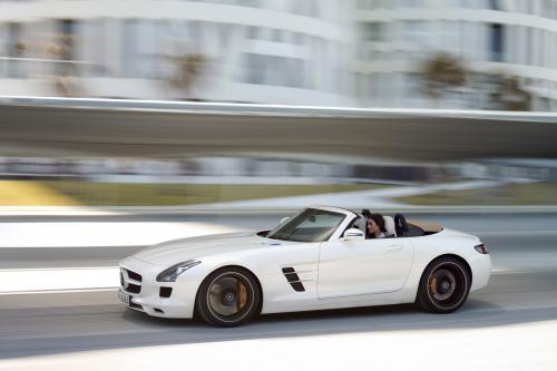 Mercedes SLS AMG Roadster (2012) - picture 24 of 65
