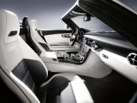 Mercedes SLS AMG Roadster (2012) - picture 14 of 65