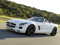 Mercedes SLS AMG Roadster (2012) - picture 35 of 65