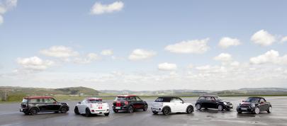 MINI John Cooper Works Family (2012) - picture 7 of 9