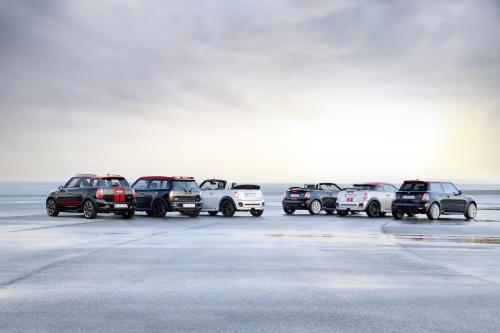 MINI John Cooper Works Family (2012) - picture 8 of 9