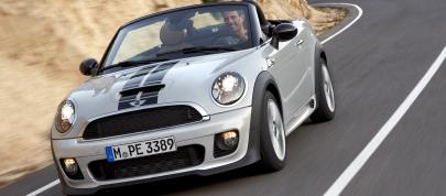 MINI Roadster (2012) - picture 4 of 57