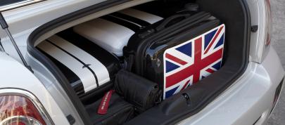 MINI Roadster (2012) - picture 36 of 57