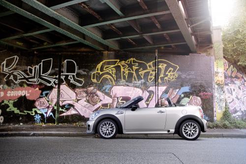 MINI Roadster (2012) - picture 41 of 57