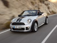 MINI Roadster (2012) - picture 2 of 57