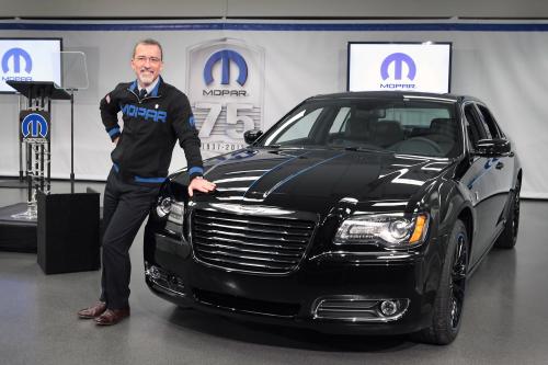 Mopar 12 300 Chrysler (2012) - picture 1 of 3