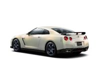 Nissan GT-R EGOIST (2012) - picture 2 of 9