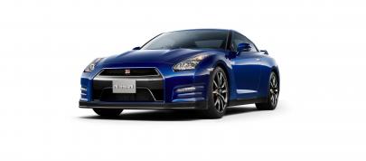 Nissan GT-R (2012) - picture 4 of 22