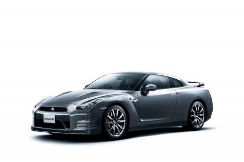 Nissan GT-R (2012) - picture 9 of 22