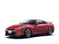Nissan GT-R (2012) - picture 10 of 22