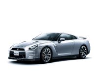 Nissan GT-R (2012) - picture 11 of 22