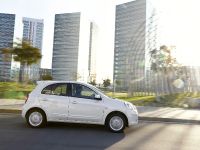 Nissan Micra Shiro Edition (2012) - picture 1 of 4