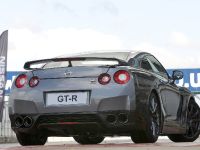 Nissan R35 GT-R (2012) - picture 3 of 3