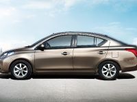 Nissan Sunny (2012) - picture 4 of 6