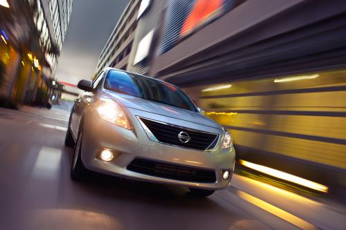 Nissan Versa (2012) - picture 1 of 15